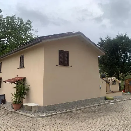 Tenuta Di Carlo Ferienhaus *